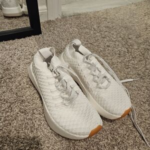 NOBULL White Knit Athletic Shoes Womans Size 6